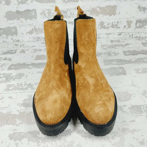 NEW Caslon Miller Brown Suede Pull On Water Resistant Lug Chelsea Bootie A460 - Picture 3 of 11